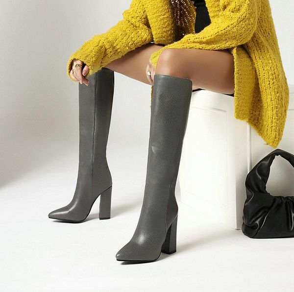 aiweiyi pointed toe knee high boots for woman non-slip fur warm winter cowboy botas mujer1, Black
aiweiyi pointed toe knee high boots for woman non-slip fur warm winter cowboy botas mujer1, Black