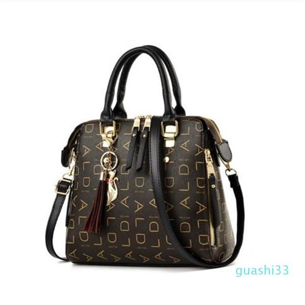 female shoulder bags for women fashion crossbody bag luxury handbags women bags designer travel tassel bag
female shoulder bags for women fashion crossbody bag luxury handbags women bags designer travel tassel bag
