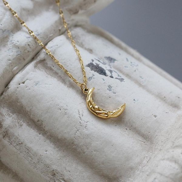 chokers 2021 simple gold plated necklace short chain luxury exquisite women moon pendant clavicular elegant cocktail jewelry, Golden;silver
chokers 2021 simple gold plated necklace short chain luxury exquisite women moon pendant clavicular elegant cocktail jewelry, Golden;silver