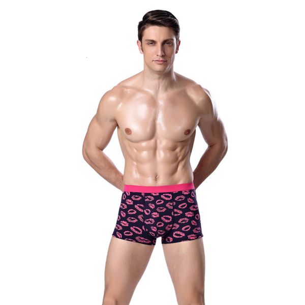 men's pes bamboo fiber men's red lips boxers flatpants, Black;white
men's pes bamboo fiber men's red lips boxers flatpants, Black;white