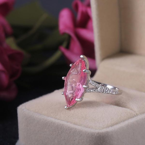 wedding rings luxury female sparkly openwork carved horse eye pink crystal ring for women engagement party jewelry fashion 2021, Slivery;golden
wedding rings luxury female sparkly openwork carved horse eye pink crystal ring for women engagement party jewelry fashion 2021, Slivery;golden
