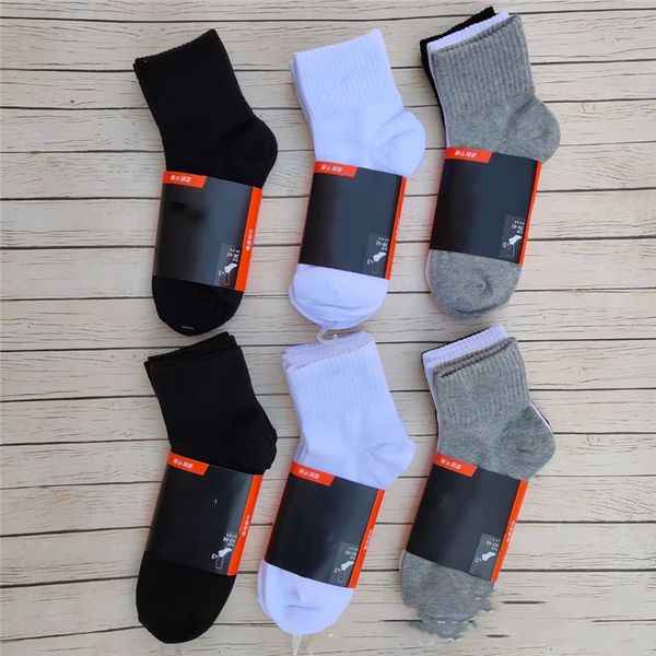 men long socks all-match classic letter pattern football basketball sports sock casual sporting standard autumn winter for adult, Black
men long socks all-match classic letter pattern football basketball sports sock casual sporting standard autumn winter for adult, Black