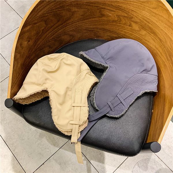 hat female autumn and winter warm designer lovely student ear cover cap with velvet waterproof lei feng, Blue;gray
hat female autumn and winter warm designer lovely student ear cover cap with velvet waterproof lei feng, Blue;gray