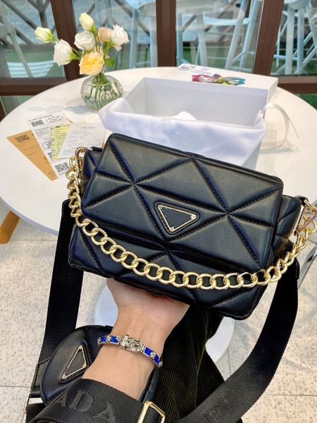 classic woman hand bags genuine leather flap clutch shoulder small female package lamb purse gold chain fashion bag wholesale
classic woman hand bags genuine leather flap clutch shoulder small female package lamb purse gold chain fashion bag wholesale