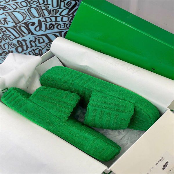 wholesale brand woman slipper designer lady sandals summer jelly slide high heel slippers luxury casual shoes leather alphabet beach shoe a0, Black
wholesale brand woman slipper designer lady sandals summer jelly slide high heel slippers luxury casual shoes leather alphabet beach shoe a0, Black
