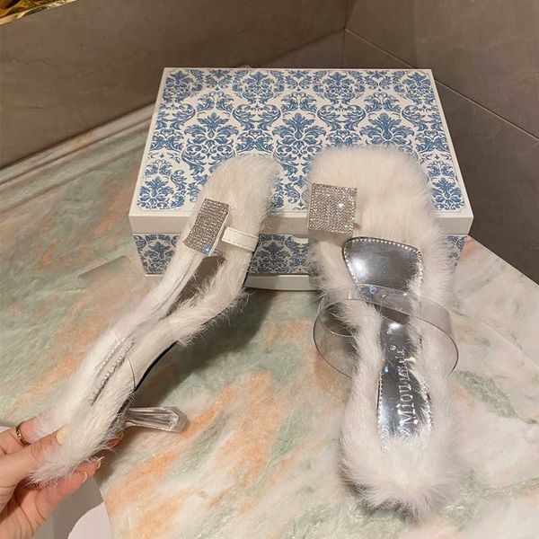 classic luxury designer fall women's slippers fashion and comfortable square head furry transparent film crystal heel high, Black
classic luxury designer fall women's slippers fashion and comfortable square head furry transparent film crystal heel high, Black