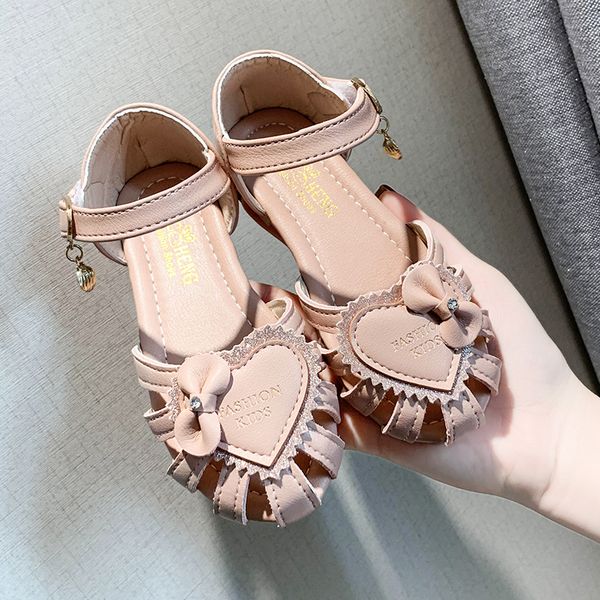 2021 summer new girls sandals baby shoes korean childrens beach shoes love hollow sandals fashion, Black;red
2021 summer new girls sandals baby shoes korean childrens beach shoes love hollow sandals fashion, Black;red