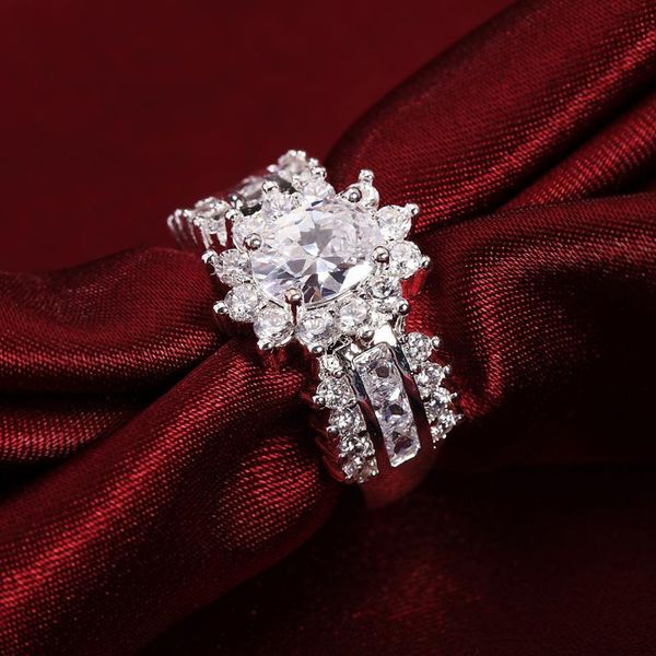 wedding rings 925 sterling silver personalized shiny jewelry double zircon classic ring ladies engagement luxury gift, Slivery;golden
wedding rings 925 sterling silver personalized shiny jewelry double zircon classic ring ladies engagement luxury gift, Slivery;golden