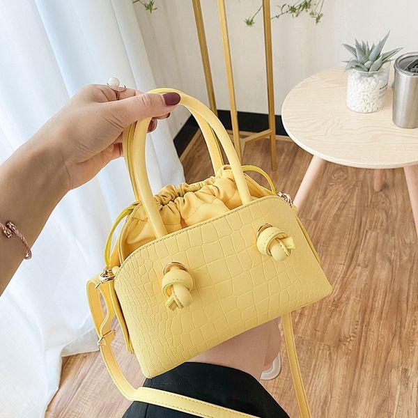 cross-border bag street pu new women fashion shoulder messenger 2021 simple women's small square cfwrp
cross-border bag street pu new women fashion shoulder messenger 2021 simple women's small square cfwrp