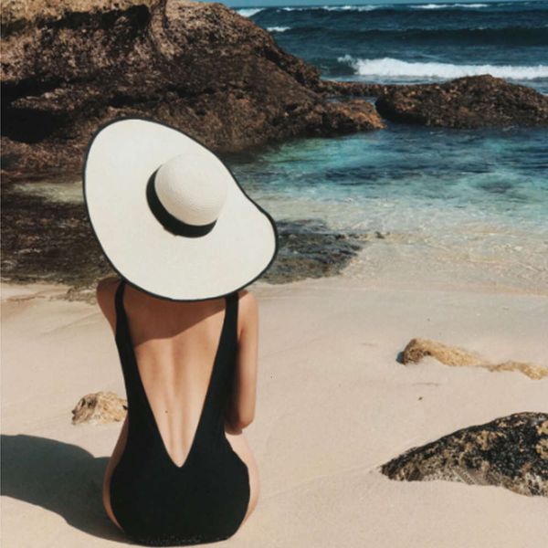 cover belly show thin triangle one piece swimsuit women's backless black bikini small chest gathered spring triangl swimwear, White;black
cover belly show thin triangle one piece swimsuit women's backless black bikini small chest gathered spring triangl swimwear, White;black