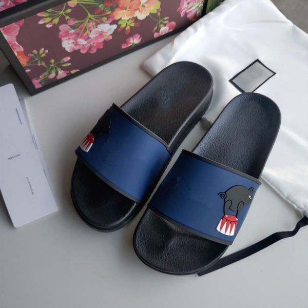 2021 men's slippers sandals slide summer shoes fashion wide bottom flip flop size eur38-eur45, Black
2021 men's slippers sandals slide summer shoes fashion wide bottom flip flop size eur38-eur45, Black