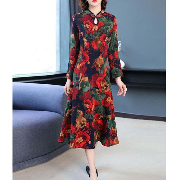 lady chinese traditional qipao dress long-sleeved plus size dresses floral vintage slim casual loose cheongsam ethnic clothing, Red
lady chinese traditional qipao dress long-sleeved plus size dresses floral vintage slim casual loose cheongsam ethnic clothing, Red