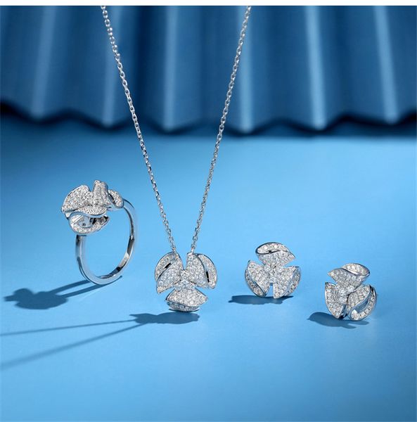 charm flower pave diamond cz stud earring original 925 sterling silver bijou party wedding earrings for women bridal jewelry, Golden;silver
charm flower pave diamond cz stud earring original 925 sterling silver bijou party wedding earrings for women bridal jewelry, Golden;silver