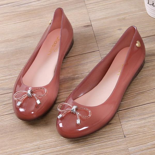 sandals 2021 summer ladies waterproof rain jelly sweet bow shallow mouth flat plastic beach shoes comfortable non-slip., Black
sandals 2021 summer ladies waterproof rain jelly sweet bow shallow mouth flat plastic beach shoes comfortable non-slip., Black