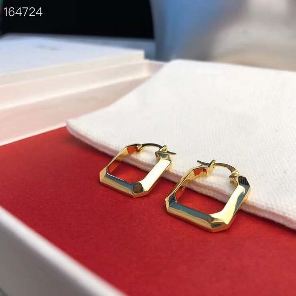 earrings are popular in europe and america luxury designer and jewelry woman's earrings, Golden
earrings are popular in europe and america luxury designer and jewelry woman's earrings, Golden