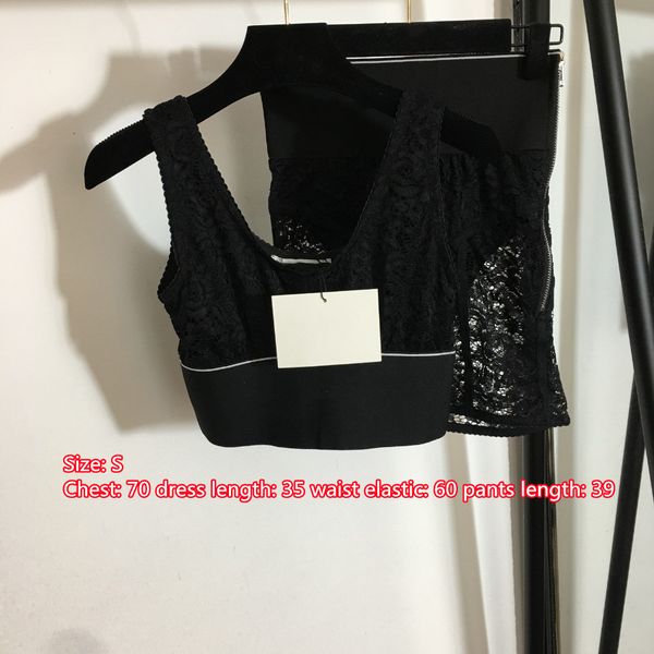 new lace yoga suit letter belt waist waist sports lace halter vest + high waist belted shorts white black sml
new lace yoga suit letter belt waist waist sports lace halter vest + high waist belted shorts white black sml