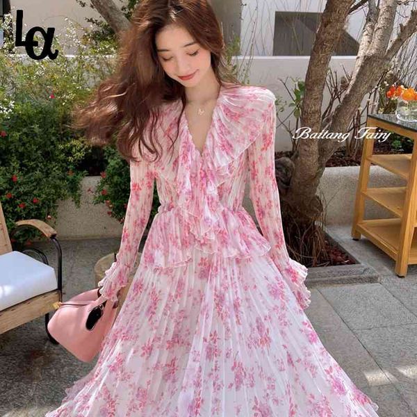 spring women elegant ruffles v-neck dress lady pink floral pleated fairy bohemian slim princess vestidos 210519, Black;gray
spring women elegant ruffles v-neck dress lady pink floral pleated fairy bohemian slim princess vestidos 210519, Black;gray