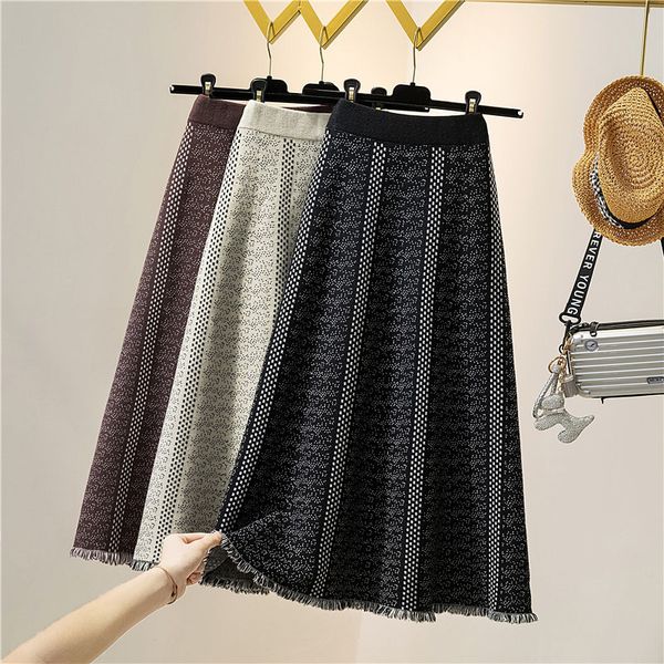 skirts get out long winter line to fashion keep the heat soft striped tissue retr o tassel female black skirt 1s2p
skirts get out long winter line to fashion keep the heat soft striped tissue retr o tassel female black skirt 1s2p