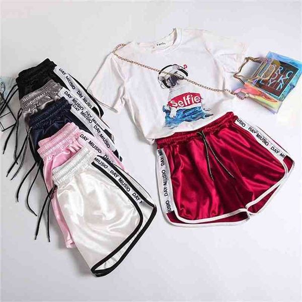 women plus size letter shorts elastic waist high slim satin sporting , female summer home casual fitness 5xl 210621, White;black
women plus size letter shorts elastic waist high slim satin sporting , female summer home casual fitness 5xl 210621, White;black