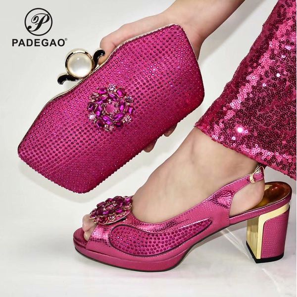 dress shoes mature style african shoe with matching bags and bag set italian sets 2021 design in fuchsia, Black
dress shoes mature style african shoe with matching bags and bag set italian sets 2021 design in fuchsia, Black