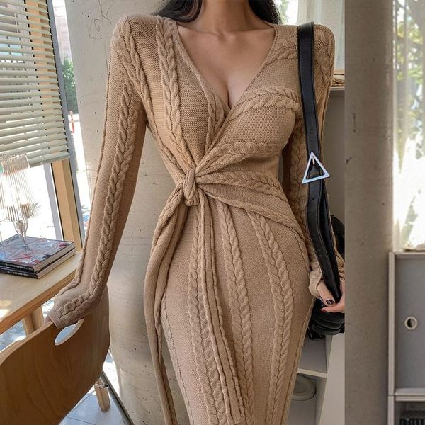 casual dresses v-neck sweater dress elegant female solid color knitted lace up bow bodycon split long 2021 autumn winter, Black;gray
casual dresses v-neck sweater dress elegant female solid color knitted lace up bow bodycon split long 2021 autumn winter, Black;gray
