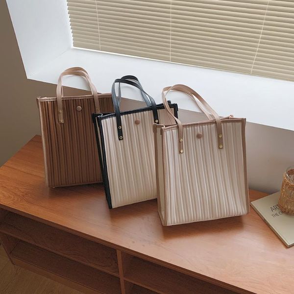 evening bags women's large-capacity one-shoulder tote bag 2021 niche fold bucket purses and handbags pu leather shopper
evening bags women's large-capacity one-shoulder tote bag 2021 niche fold bucket purses and handbags pu leather shopper