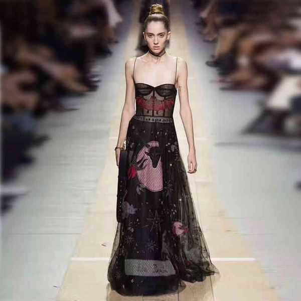 2017 runway dress black spaghetti straps celebrity style mesh bat embroidery beads vestidos de festa n011
2017 runway dress black spaghetti straps celebrity style mesh bat embroidery beads vestidos de festa n011