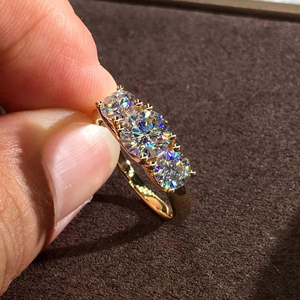 wedding rings classic female white crystal stone ring charm gold color for women luxury zircon round engagement, Slivery;golden
wedding rings classic female white crystal stone ring charm gold color for women luxury zircon round engagement, Slivery;golden