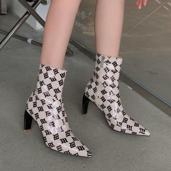 boots leopard land 2021 autumn and winter women's fashion patent leather pointed toe square heel short women, Black
boots leopard land 2021 autumn and winter women's fashion patent leather pointed toe square heel short women, Black