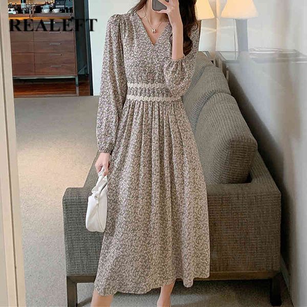 vintage retro floral printed women's dress v-neck lace patchwork long sleeve female a-line spring summer 210428, Black;gray
vintage retro floral printed women's dress v-neck lace patchwork long sleeve female a-line spring summer 210428, Black;gray