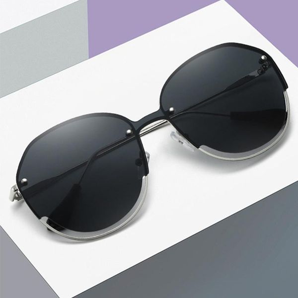 sunglasses irregular cut-edge summer fashion brand designer rimless rice nail for men and women of the same style, White;black
sunglasses irregular cut-edge summer fashion brand designer rimless rice nail for men and women of the same style, White;black