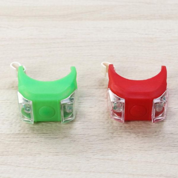 bike lights 2pcs cycling silicone head front rear wheel safety light lamp set bright waterproof accessories (red+green)
bike lights 2pcs cycling silicone head front rear wheel safety light lamp set bright waterproof accessories (red+green)