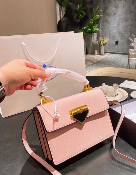 70% off factory store family new cross pattern flip bag triangle hardware handbag one shoulder messenger bag
70% off factory store family new cross pattern flip bag triangle hardware handbag one shoulder messenger bag