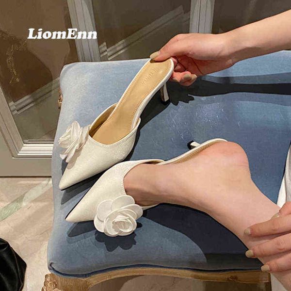 slippers ladies elegant flower heels mules women party wedding shoes summer outdoor thin slides luxury brand 220308, Black
slippers ladies elegant flower heels mules women party wedding shoes summer outdoor thin slides luxury brand 220308, Black