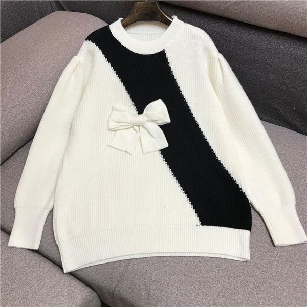 women's sweaters sweater woman stereo bow contrast color loose medium long pullover 1101, White;black
women's sweaters sweater woman stereo bow contrast color loose medium long pullover 1101, White;black
