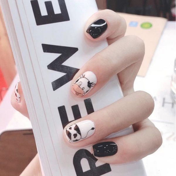 net red manicure tiktok fake nail plate products wear, beautiful, detachable, vibrant, lovely wind, students can use a piece of film., Red;gold
net red manicure tiktok fake nail plate products wear, beautiful, detachable, vibrant, lovely wind, students can use a piece of film., Red;gold