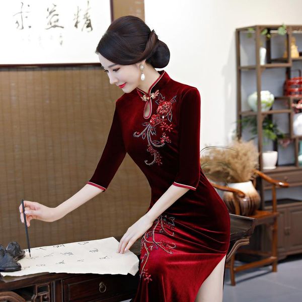 ethnic clothing baldauren chinese style improved cheongsam dress velvet skirt 2021 autumn and winter mother wear long tang suit women qipao, Red
ethnic clothing baldauren chinese style improved cheongsam dress velvet skirt 2021 autumn and winter mother wear long tang suit women qipao, Red
