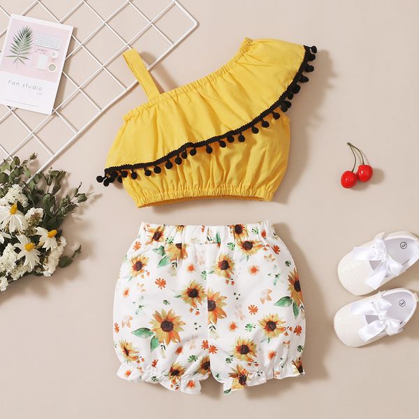 new good quality factory price fashion childrens sleeveless polka dot solid color floral shorts two-piece set, White
new good quality factory price fashion childrens sleeveless polka dot solid color floral shorts two-piece set, White