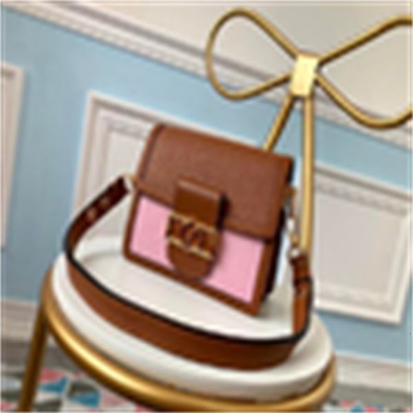 totes bags brand handbags designer handles luxury body women r60c iconic trendy new shoulder bags product cross shoulder bag bag clutches, Red;black
totes bags brand handbags designer handles luxury body women r60c iconic trendy new shoulder bags product cross shoulder bag bag clutches, Red;black