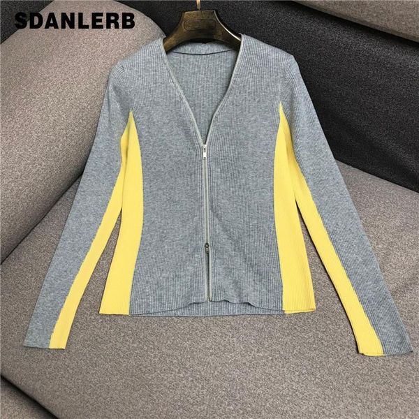 women's knits & tees 2021 spring autumn trendy zipper wool knit cardigan coat fashion colorblock v-neck long sleeve knitwear, White
women's knits & tees 2021 spring autumn trendy zipper wool knit cardigan coat fashion colorblock v-neck long sleeve knitwear, White