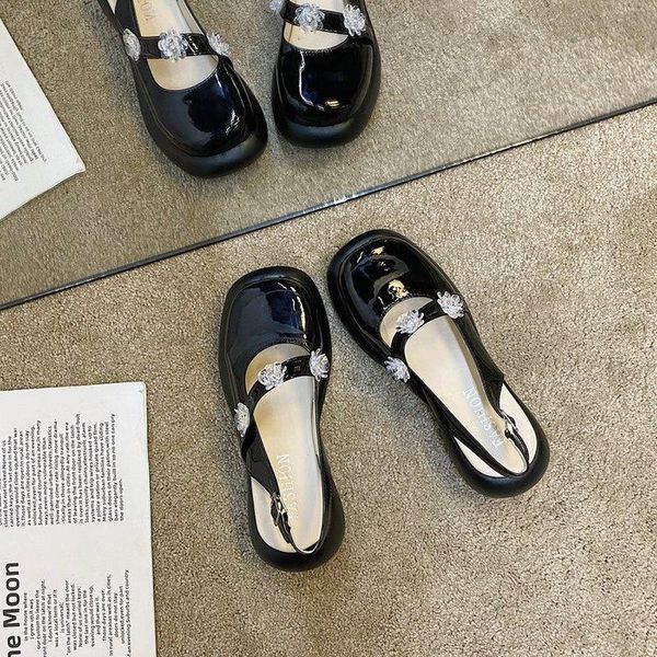 korean version of the crystal ice flower small fresh thick sole retro shoes with skirt fairy wind sandals, Black
korean version of the crystal ice flower small fresh thick sole retro shoes with skirt fairy wind sandals, Black