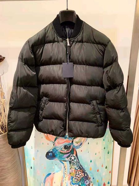 2020 fall and winter mens designer luxury new reversible jacket ~ us size jackets ~ designer jackets for men, Black;brown
2020 fall and winter mens designer luxury new reversible jacket ~ us size jackets ~ designer jackets for men, Black;brown