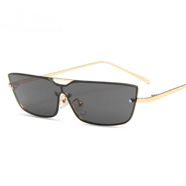 sunglasses trendy vintage oversized metal hollow women brand designer fashion luxury pearl sun glasses female color shades, White;black
sunglasses trendy vintage oversized metal hollow women brand designer fashion luxury pearl sun glasses female color shades, White;black