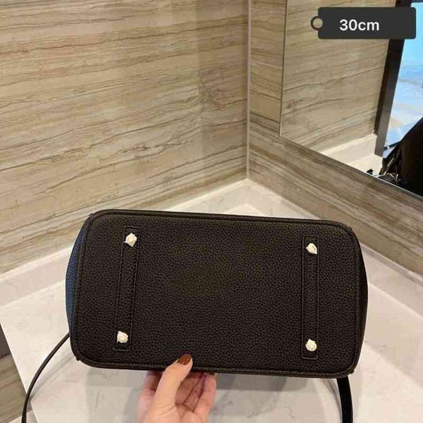 luxury h bags designer handbags hand hwomen one shoulder messenger 2022 head leather womens platinum designers jjjkiio99
luxury h bags designer handbags hand hwomen one shoulder messenger 2022 head leather womens platinum designers jjjkiio99