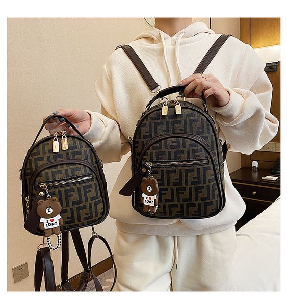 autumn and new trend temperament leisure texture single shoulder messenger bag women's backpack
autumn and new trend temperament leisure texture single shoulder messenger bag women's backpack