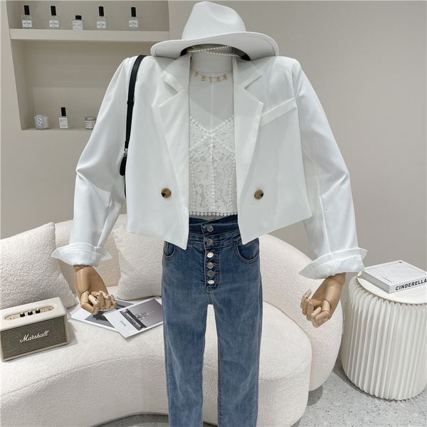 blazers spring summer niche fashion design woman's temperament lapel shoulder pillow short suit jacket top, White;black
blazers spring summer niche fashion design woman's temperament lapel shoulder pillow short suit jacket top, White;black