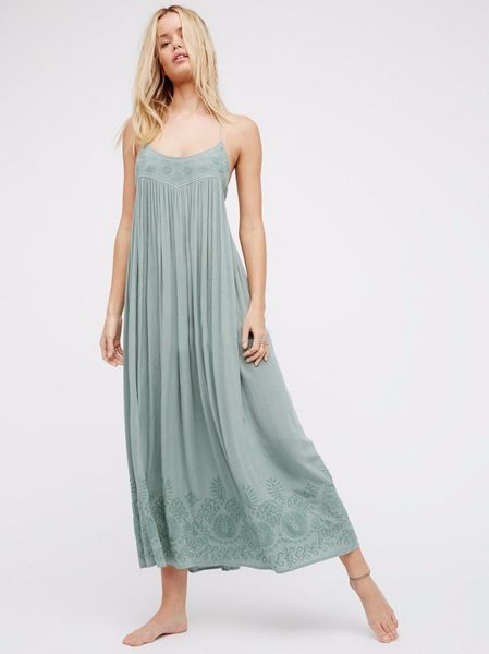 boho casual embroidered maxi spaghetti backless long shake it holiday beach vintage vestidos women es, Black;gray
boho casual embroidered maxi spaghetti backless long shake it holiday beach vintage vestidos women es, Black;gray
