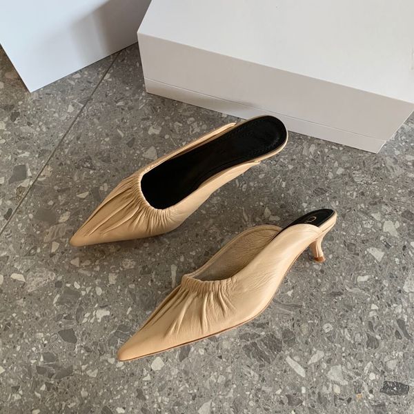 plus size 35-42 origin package shiny red bottom shoes gold rivets spikes desiger high heels genuine leather pointed stiletto heels 0624, Black
plus size 35-42 origin package shiny red bottom shoes gold rivets spikes desiger high heels genuine leather pointed stiletto heels 0624, Black