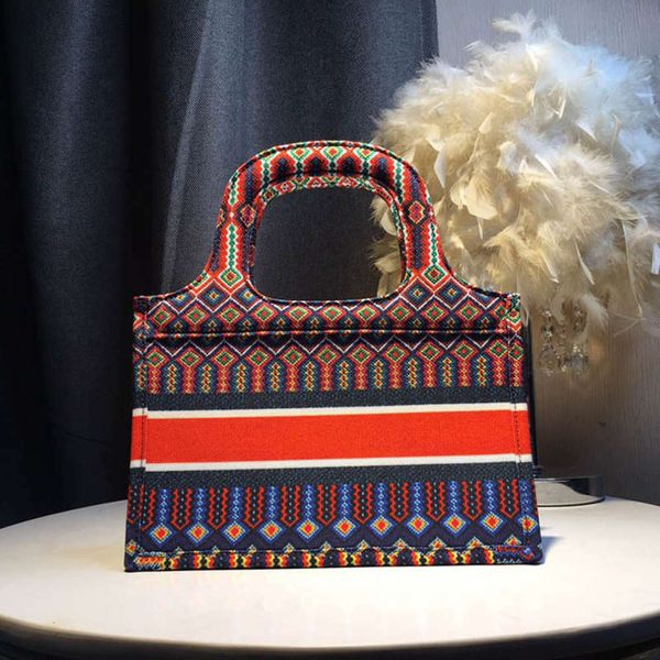 Designer storage bagHigh quality new fashion men travel toilet pouch women cosmetic organizer make up bag famous classical toiletry bag with
Designer storage bagHigh quality new fashion men travel toilet pouch women cosmetic organizer make up bag famous classical toiletry bag with
