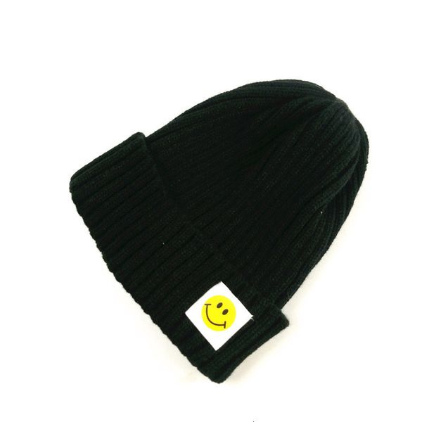 women's knitted hat fashion in autumn and winter, Black;white 
women's knitted hat fashion in autumn and winter, Black;white